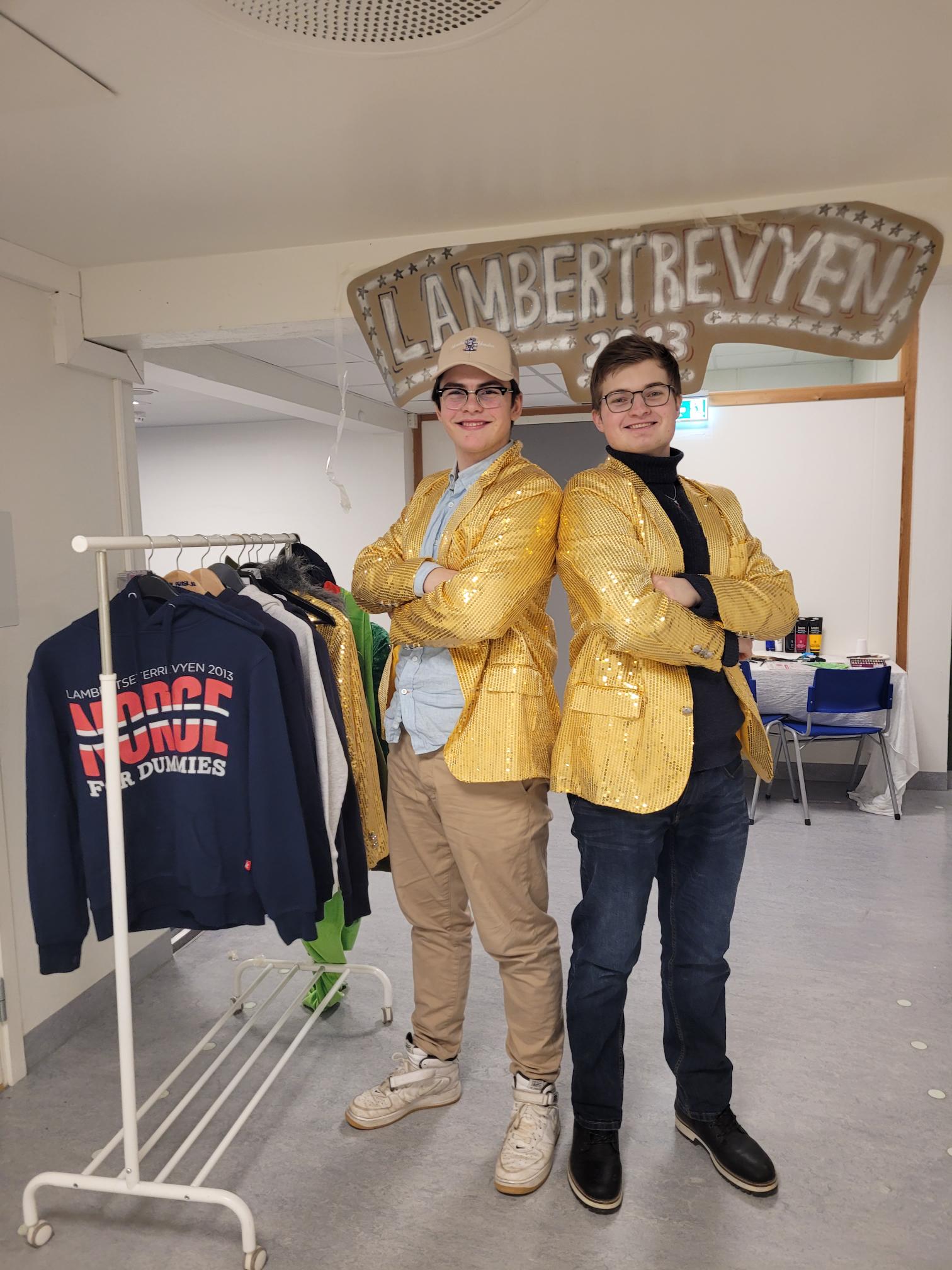 Revyen viser seg frem