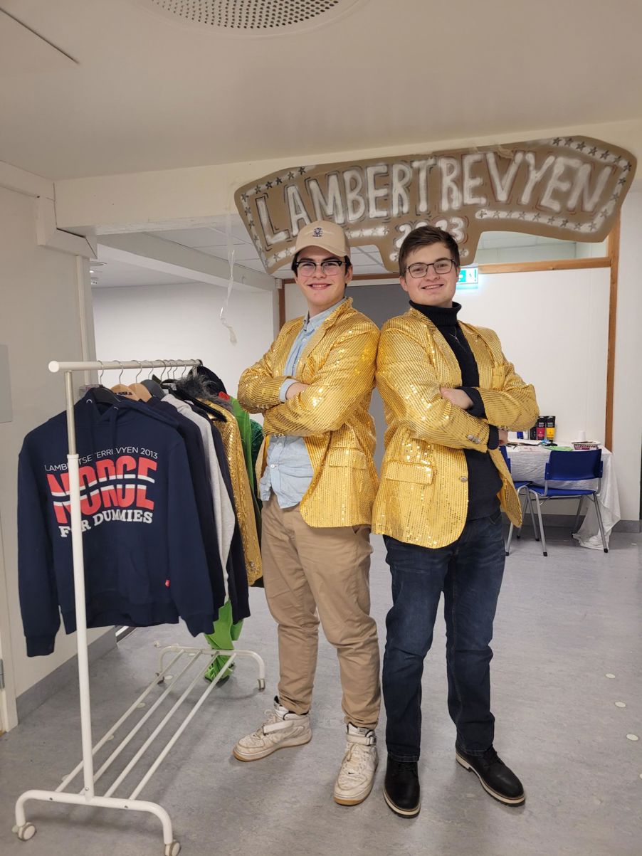 Revyen viser seg frem