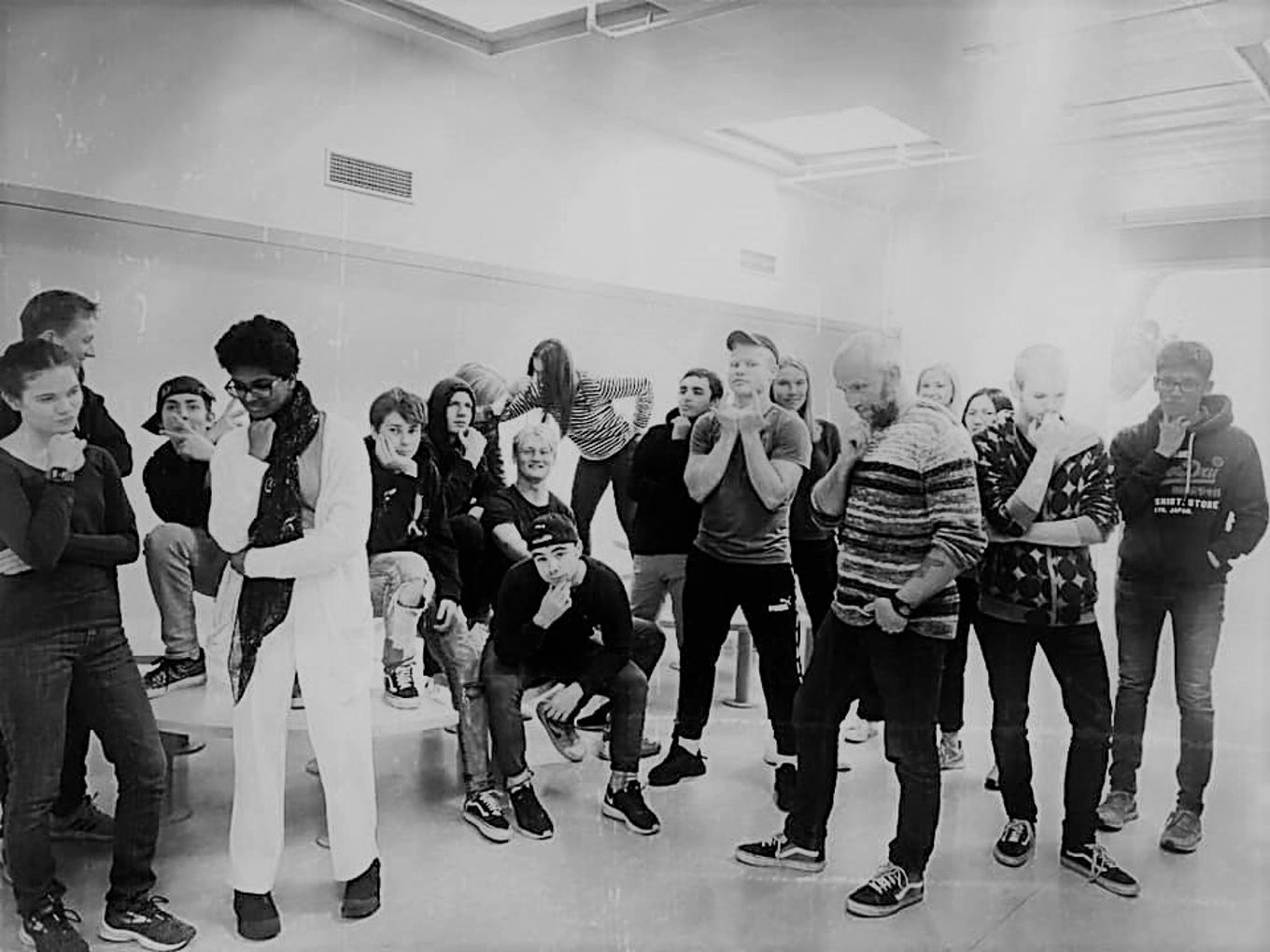 Foto: Lisbeth Sjøholt Hansen Elevene i historie og filosofi tenker